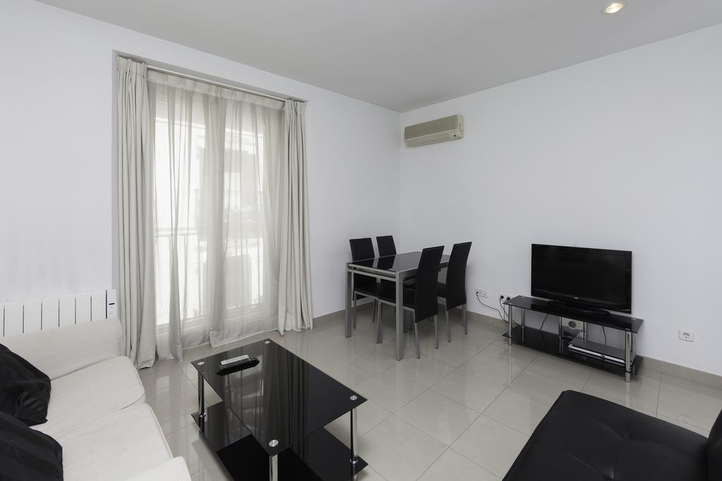Gran Via Apartment Madrid Ngoại thất bức ảnh
