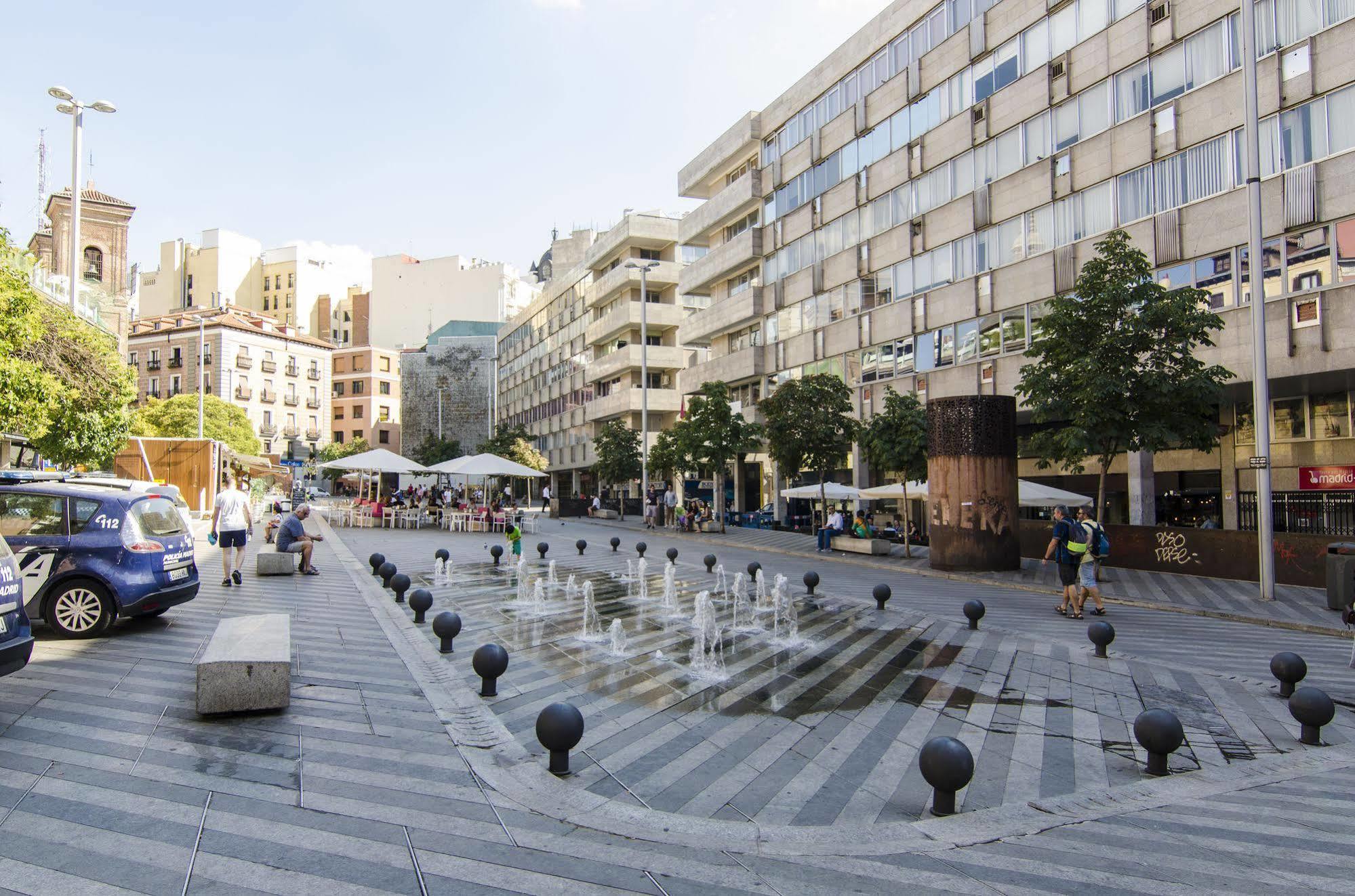 Gran Via Apartment Madrid Ngoại thất bức ảnh