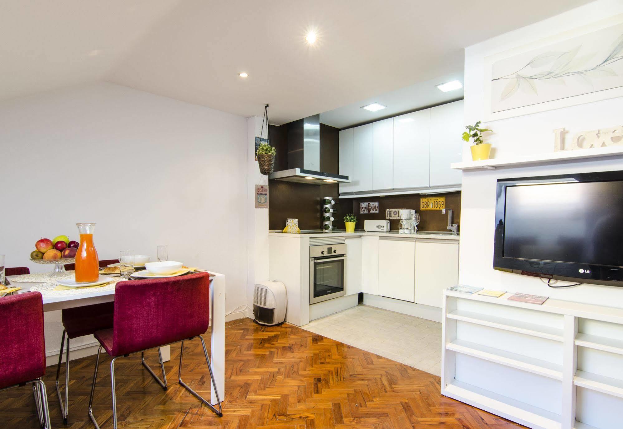 Gran Via Apartment Madrid Ngoại thất bức ảnh