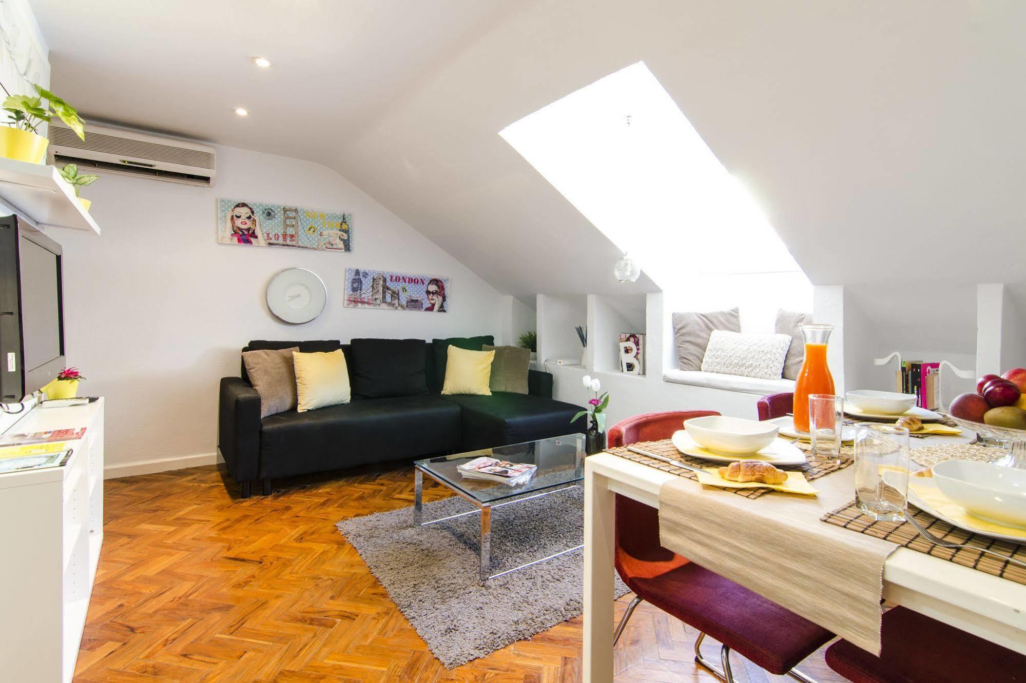 Gran Via Apartment Madrid Ngoại thất bức ảnh