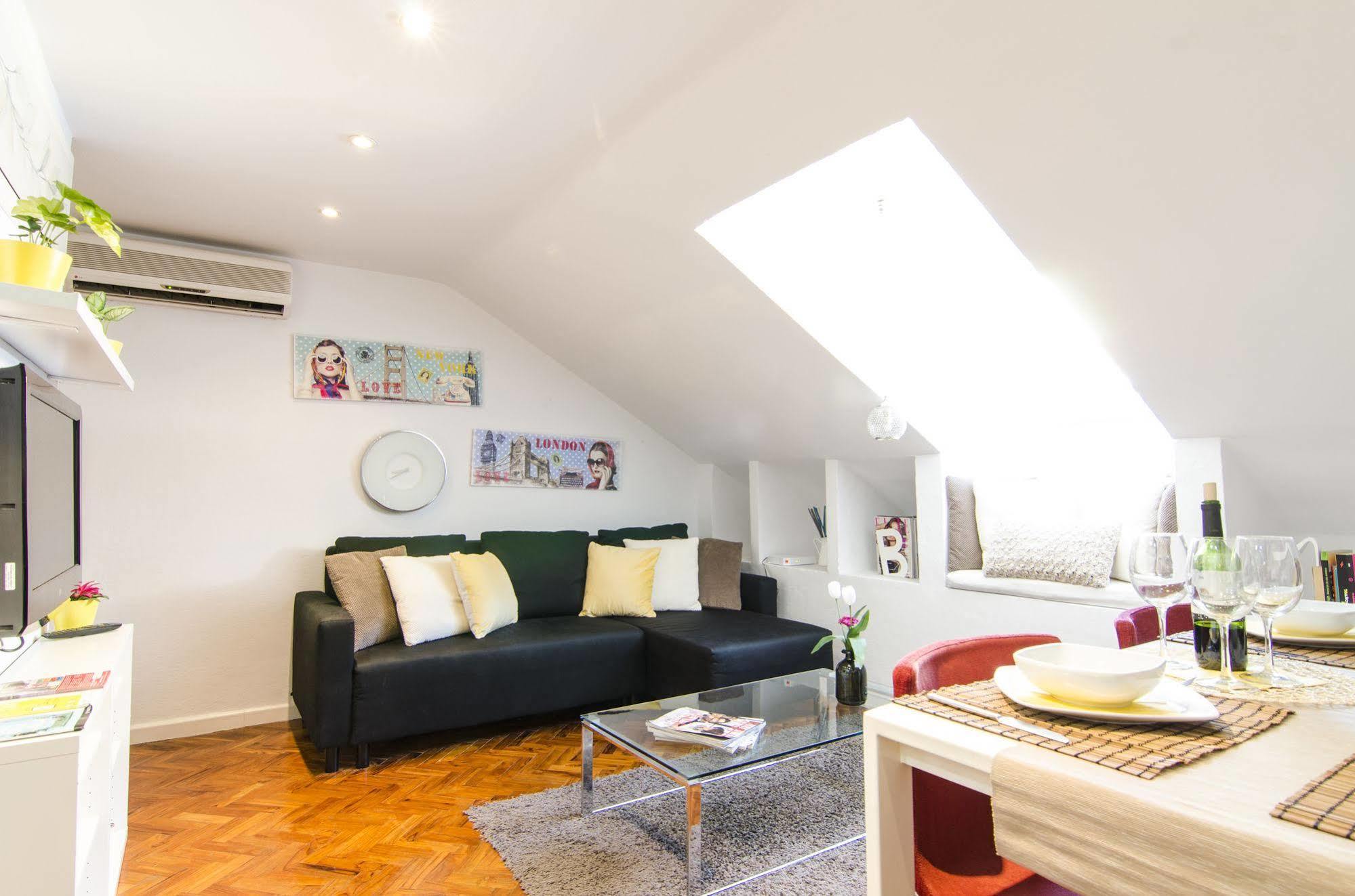 Gran Via Apartment Madrid Ngoại thất bức ảnh