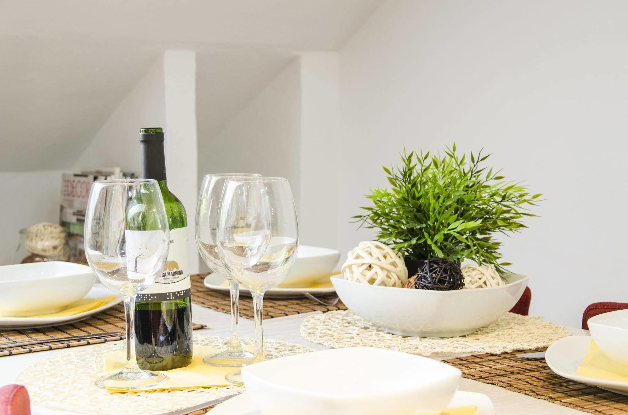 Gran Via Apartment Madrid Ngoại thất bức ảnh