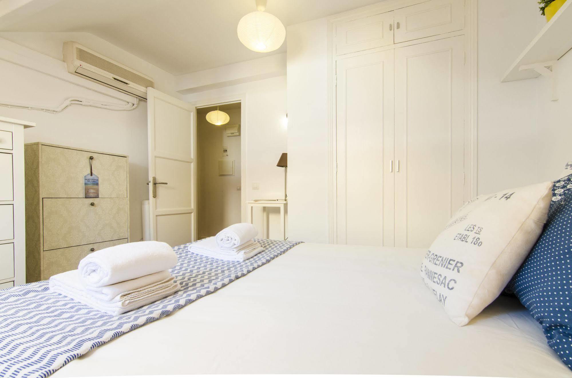 Gran Via Apartment Madrid Ngoại thất bức ảnh